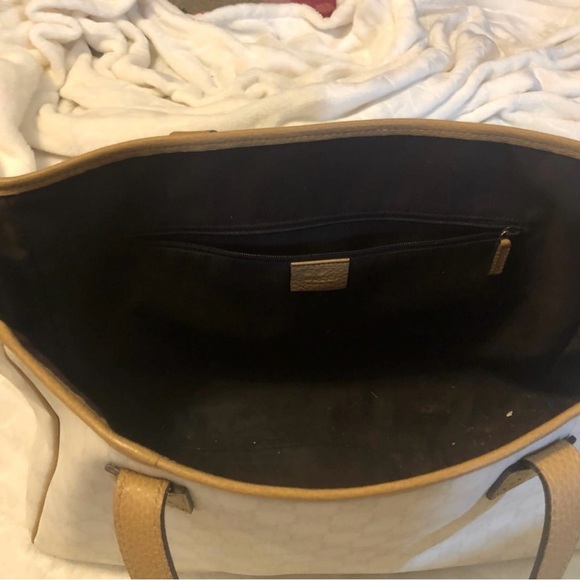 Gucci Handbag - Picture 3 of 4